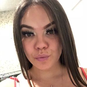 Meet your Posher, Eva